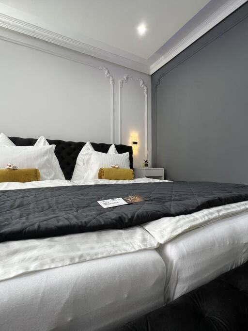 Traum Wohnung Mit Kingsize-Bett Graz Ngoại thất bức ảnh